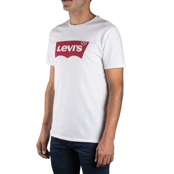 Portez un t-shirt Levi's